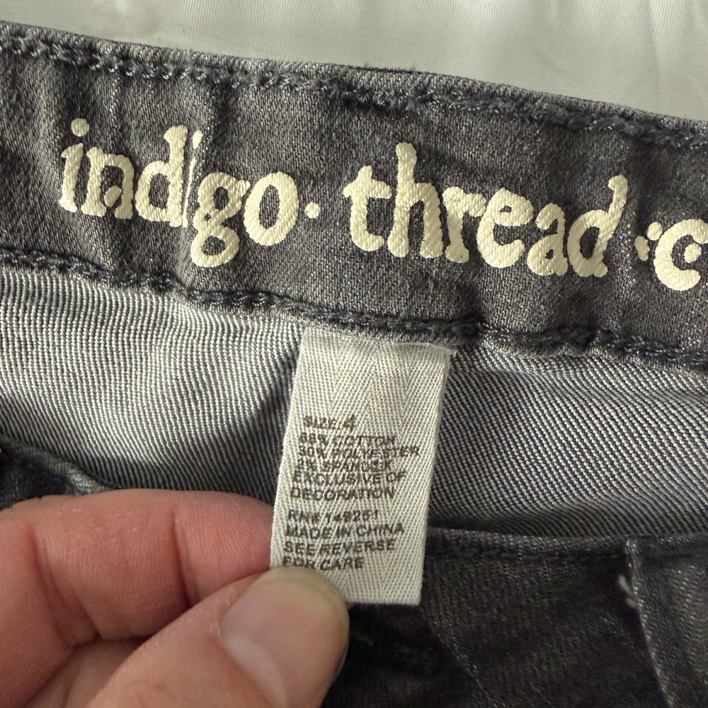 Indigo Thread Co Embroidered Women's Ankle Jeans - Picture 4 of 7